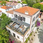 Siyah Lale Cunda 1841 (Adults Only)