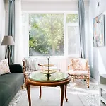 Peaceful Flat W Garden View Balcony In Kadikoy