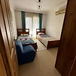 Havuzlu Ev