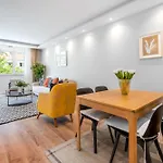 House W Garden 10 Min To Citys In Beyoglu