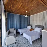 Amos Sea View