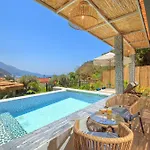 Morina Deluxe Hotel