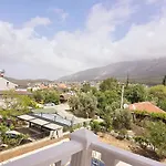 3 Bedrooms Apartment In Oeluedeniz, Ovacik