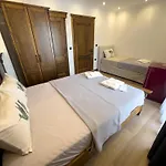 Ales Ayvalik Otel