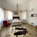 Alacati Albatross Hotel