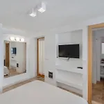 Kaya Guest House