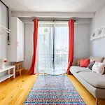 House With 5 Floor And Elevator
