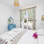 Villa Blue Island