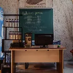 Studio In A Digital Nomad House 101