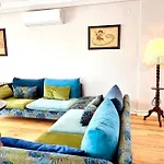 Private Oasis With Its Own Pool Near The Beach Urla'Da Oezel Havuzlu Evde Konakla
