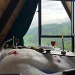 Holiday Suit Bungalov