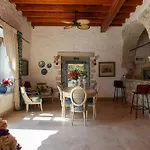 Alacati Tas Otel