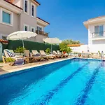 Villa Heyday