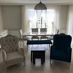 Kayra House