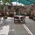 Hayat Alti Otel Ayvalik
