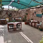 Hayat Alti Otel Ayvalik