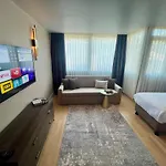 Weingart Suites Hotel