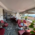 La Vien Hotel Old City