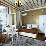 Deluxe Apartment With Balcony