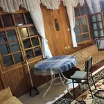 Orda Bir Koey Var Uzakta
