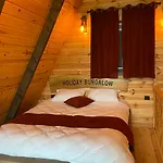 Holiday Suit Bungalov
