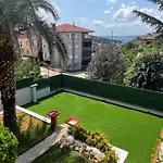 Isitmali Havuzlu Lueks Villa