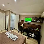 Aram Kerasi Rooms