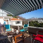 Waterfront Penthouse Apt With A Stunning View