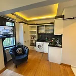Charming Compact Apartment Near Taksim Beyoglu No2