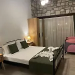 Guelyali Konaklari