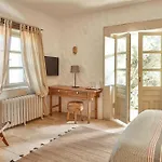 Luxurious Villa With Pool In The Center Of Alacati