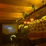Dora Suit Bungalov