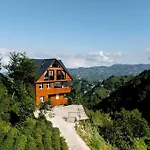 Villa Emir