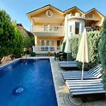 Dalyan Palace