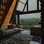 Madag Bungalov