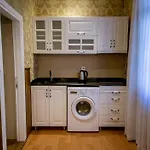 Royal Garden Suite And Hotel