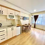 Comfort Nevvaz Suit Taksim
