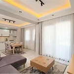 Roombnb Suit