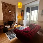 Apartment In Great Location In Kadikoy Seaside W. Amazing Shared Terrace