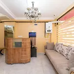 Grand Romanos Hotel