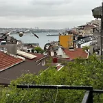 Levanten Hostel