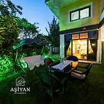 Asiyan Suit