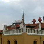 Berk Guest House - Grandma'S House