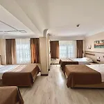 Gold Hotel