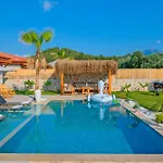 Villa Mono 1