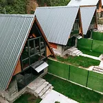 River Bungalov