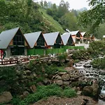 River Bungalov