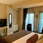 Luxury Pera House Hotel