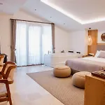 Villaqua Boutique Hotel