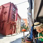 Taksim Private Terrace Close To Antique Store Galata Port Cihangir